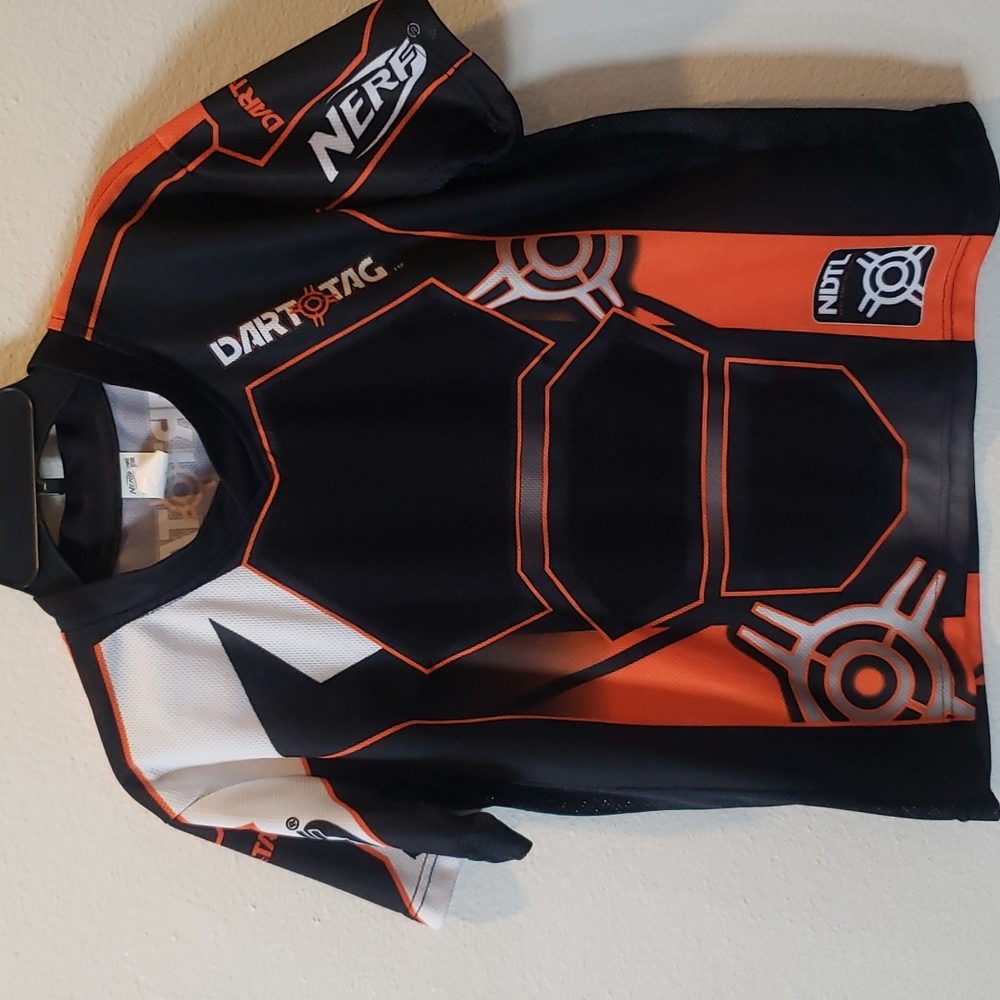 HTF Nerf Dart Tag shirt kids small Hasbro